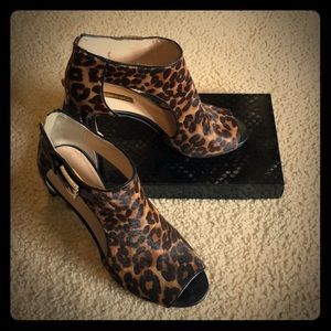 Louise et Cie Olivia Cutout Peep Toe Bootie